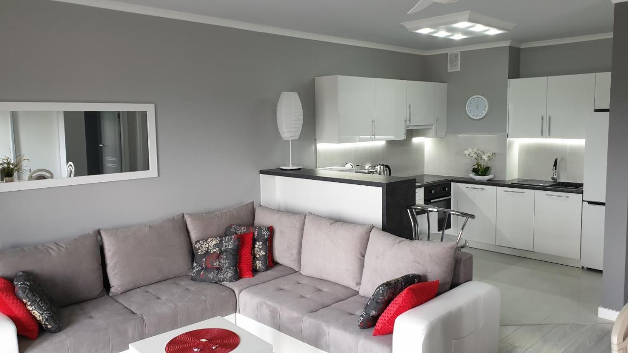 Apartamenty Podzamcze วาลบ์จิก ภายนอก รูปภาพ